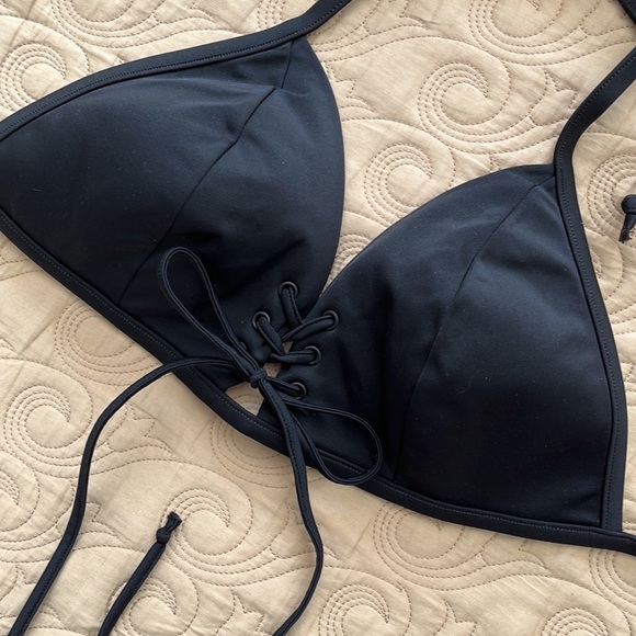 NWT Victoria’s Secret Swim Lace Up Triangle Bikini Top / BSexy / Black / Size M - Picture 4 of 14